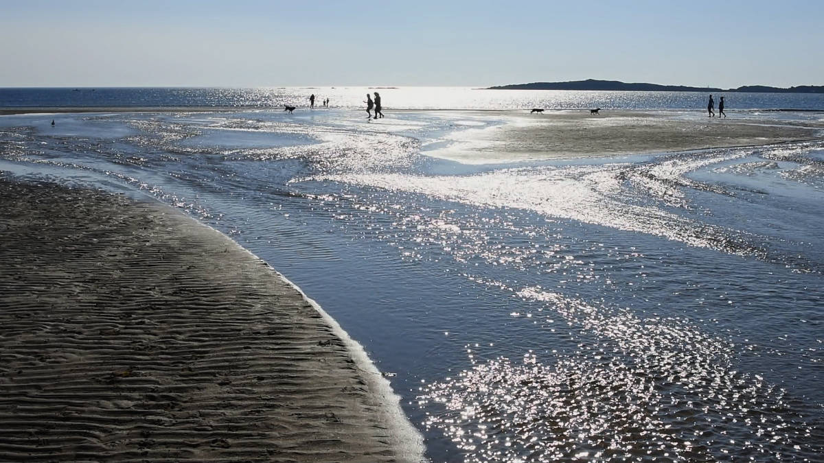 Oneness - Standbild - Meer bei Bangor, UK